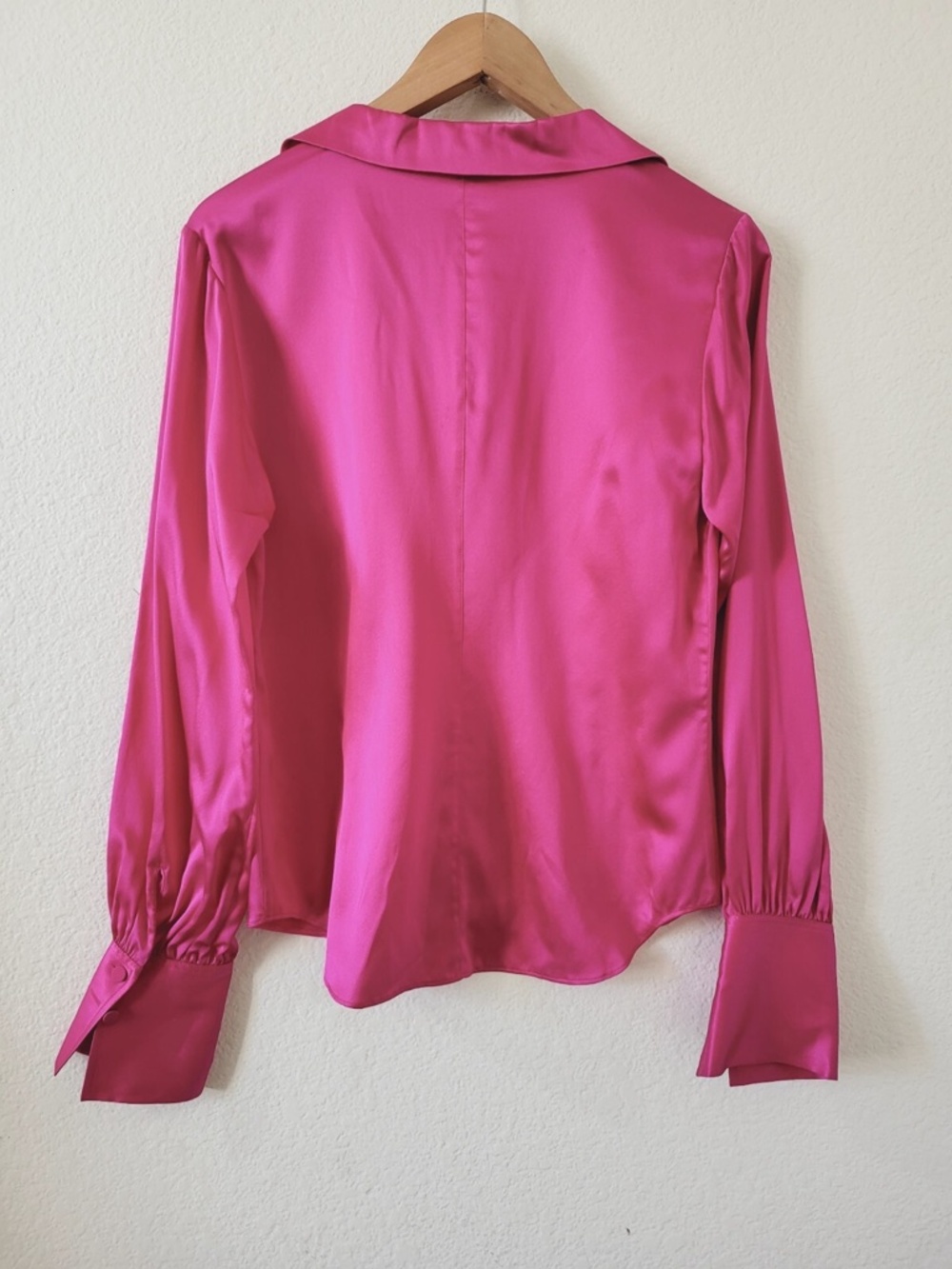 $398 Unworn Frame Silk Femme Shirt in Magenta - Picture 8 of 13